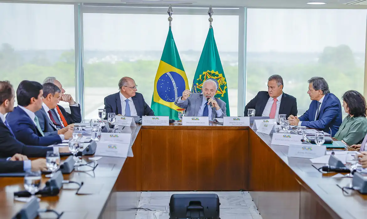 Lula e ministros