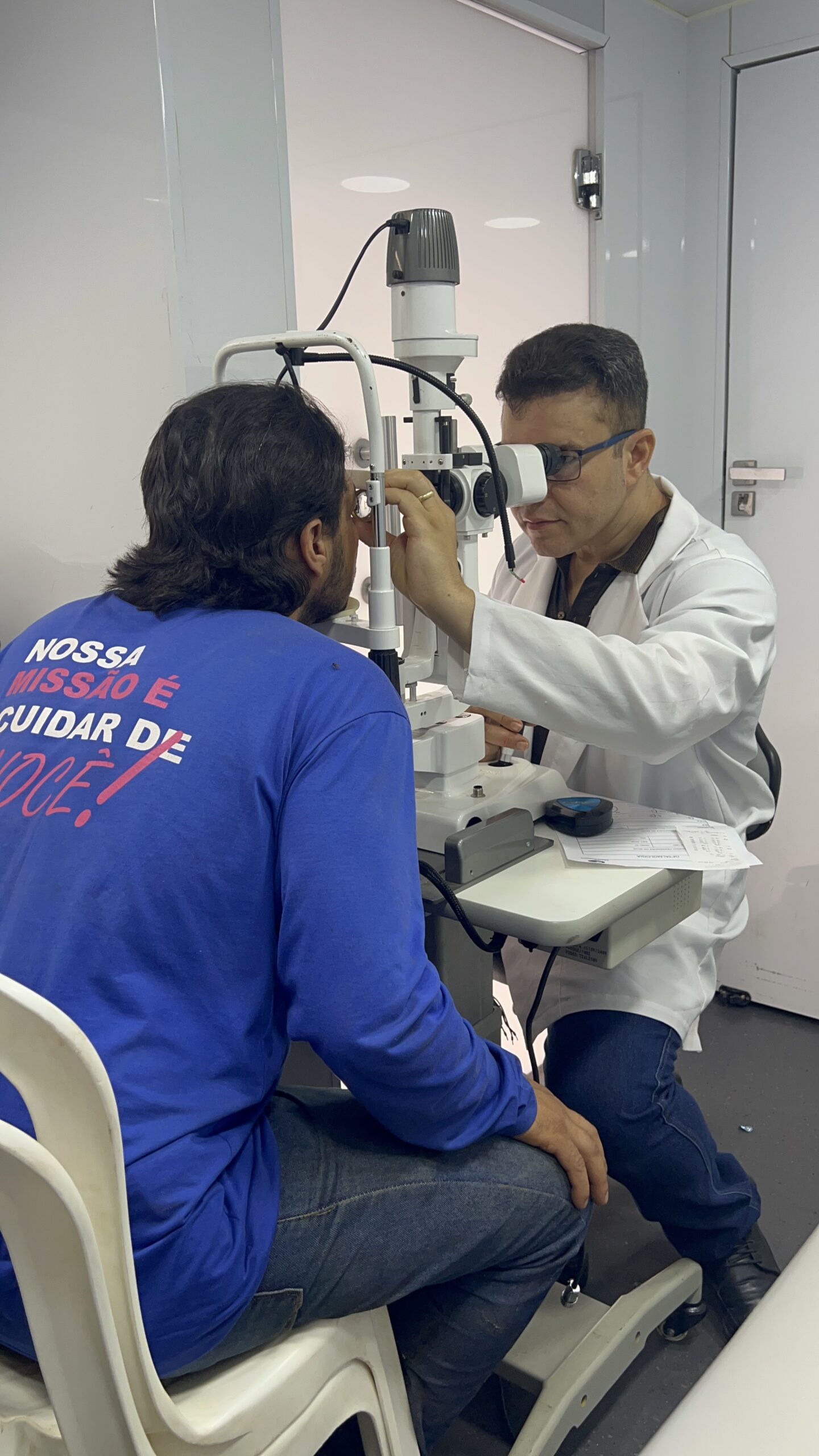 Realizacao-de-exame-oftalmologico