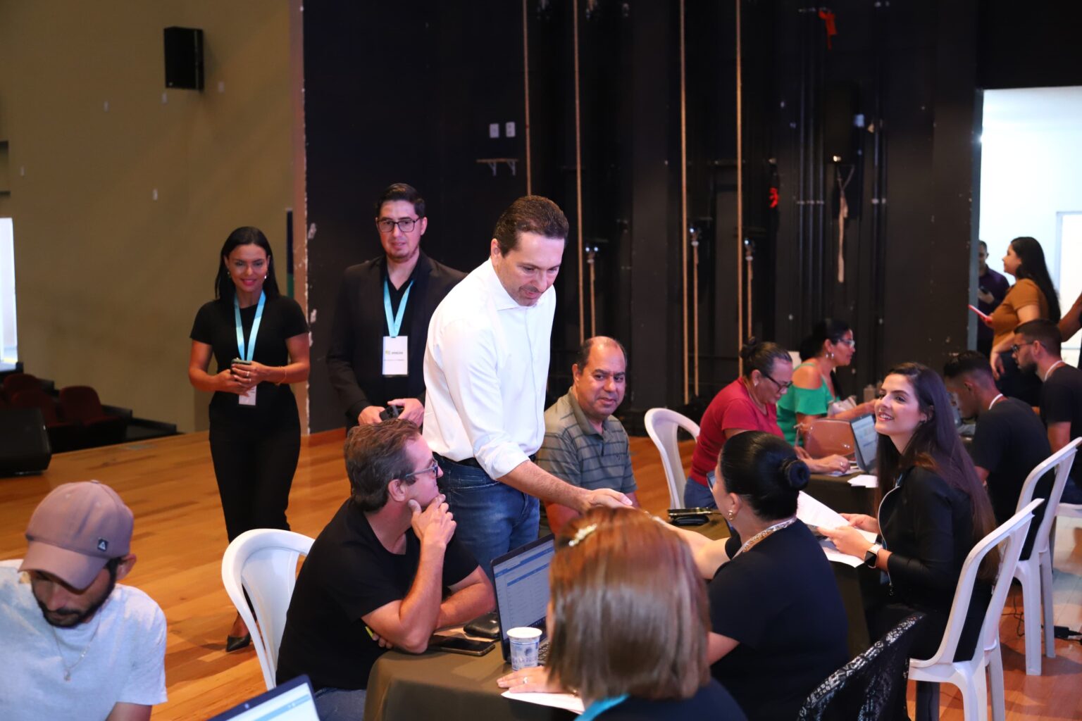 Aparecida tem Feirão de Empregos