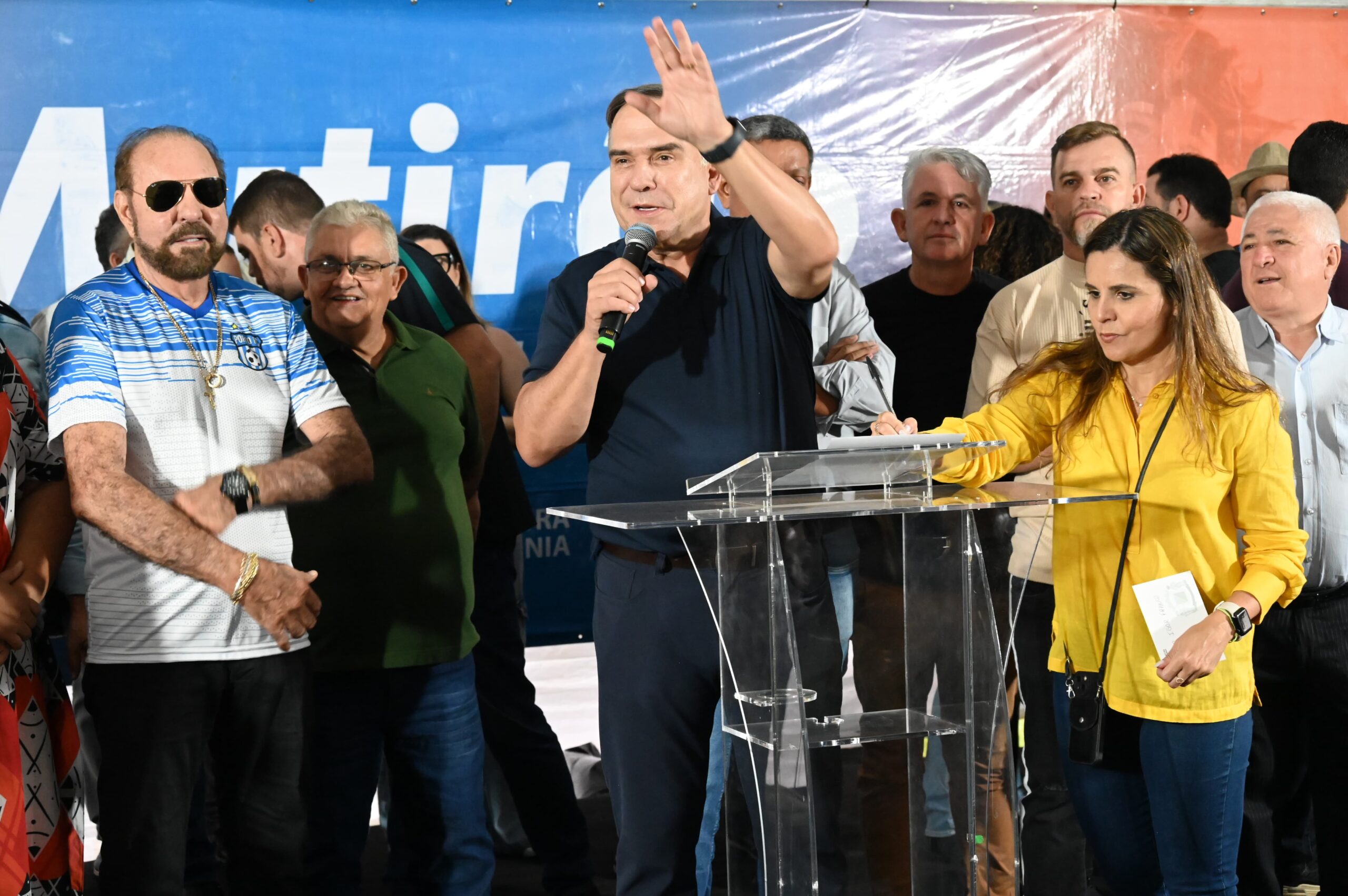 Mabel abre 25º Mutirão