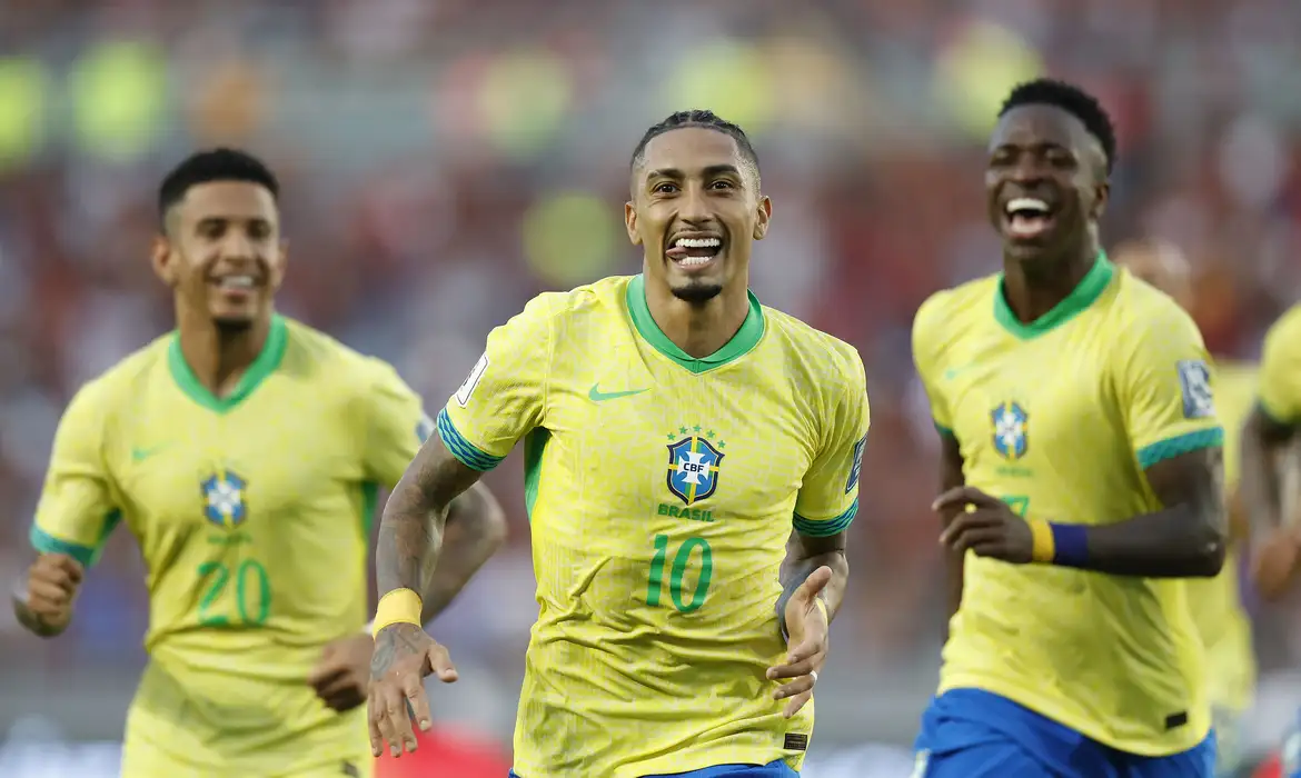 Seleção Brasileira enfrenta a Colômbia