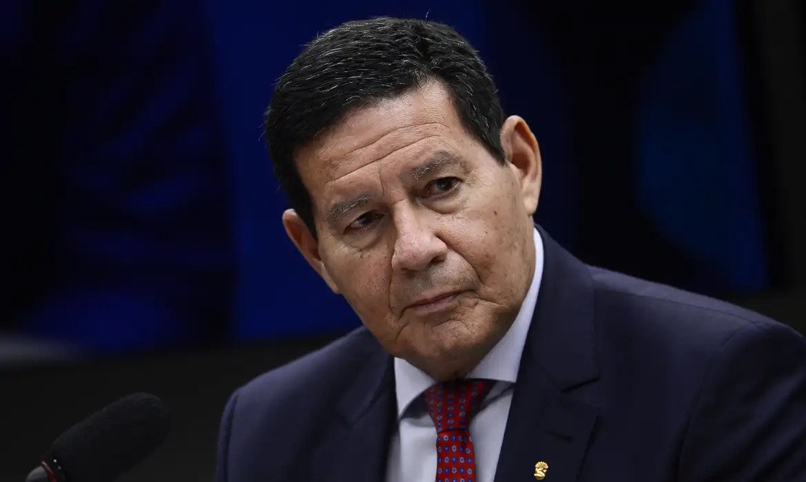 Mourão diz que não