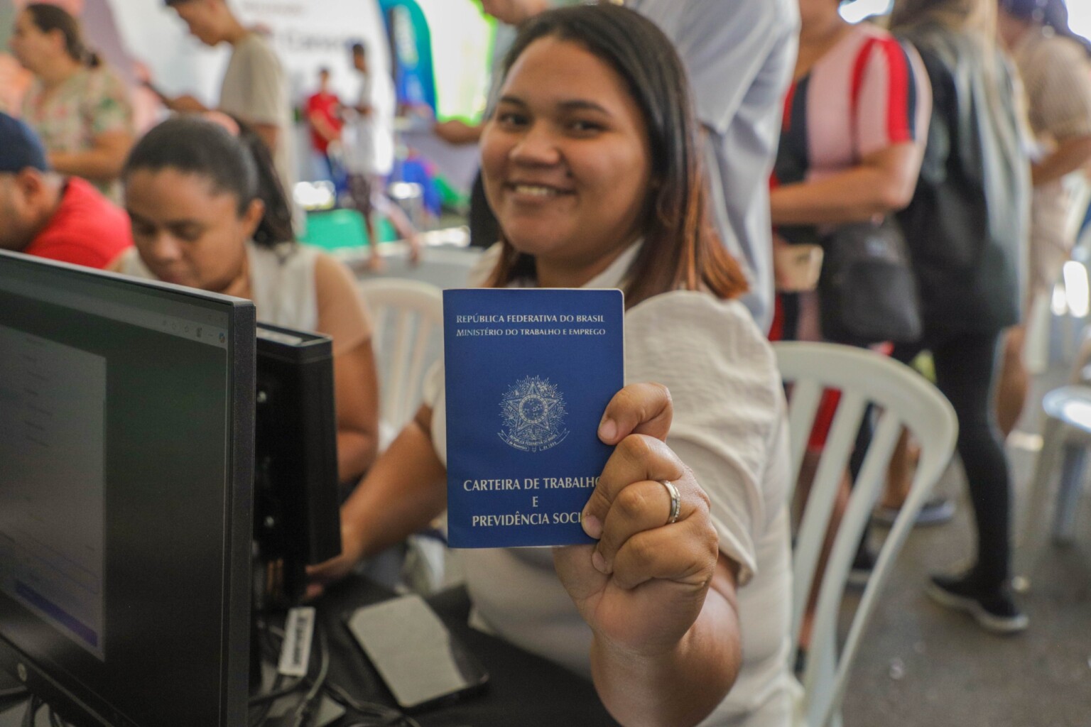Avança Canedo Mais Emprego