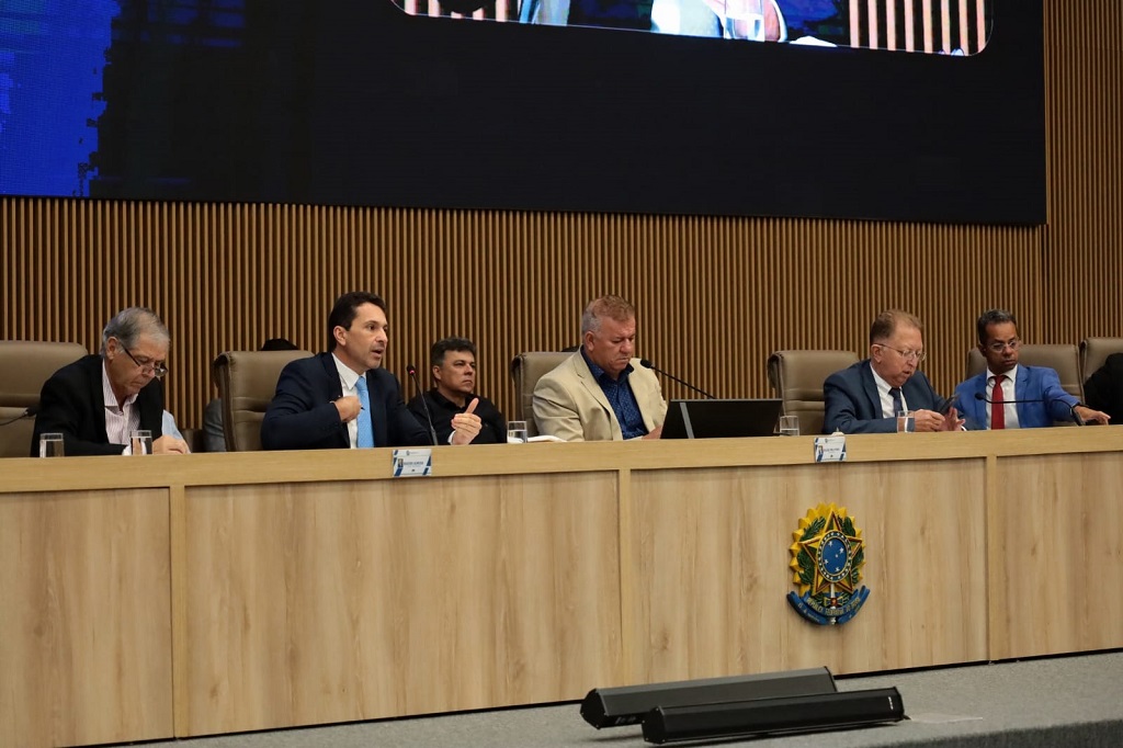 Vilela apresenta investimentos