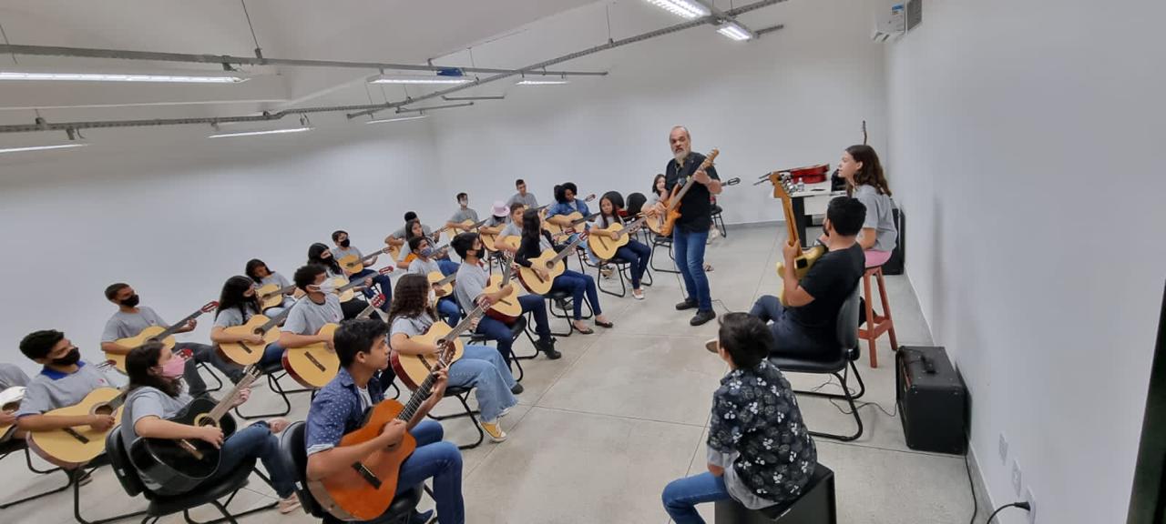 teatro e violão
